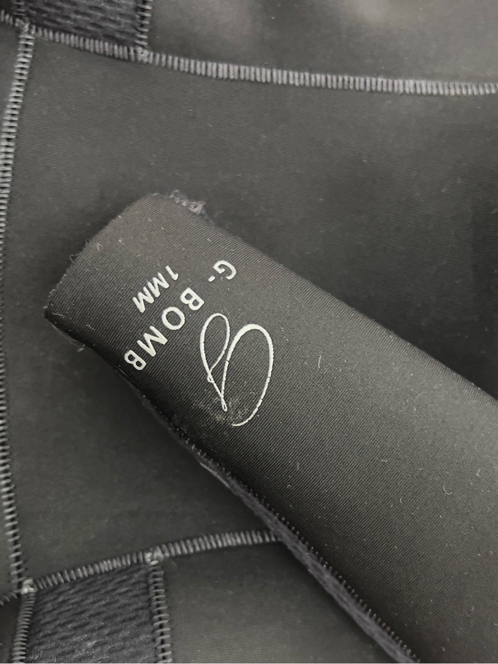 Rip Curl G-Bomb 1mm Wetsuit, Spring suit, size 8, black - Picture 4 of 6